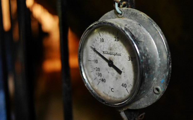 Old Thermometer by Gutife on Pixabay