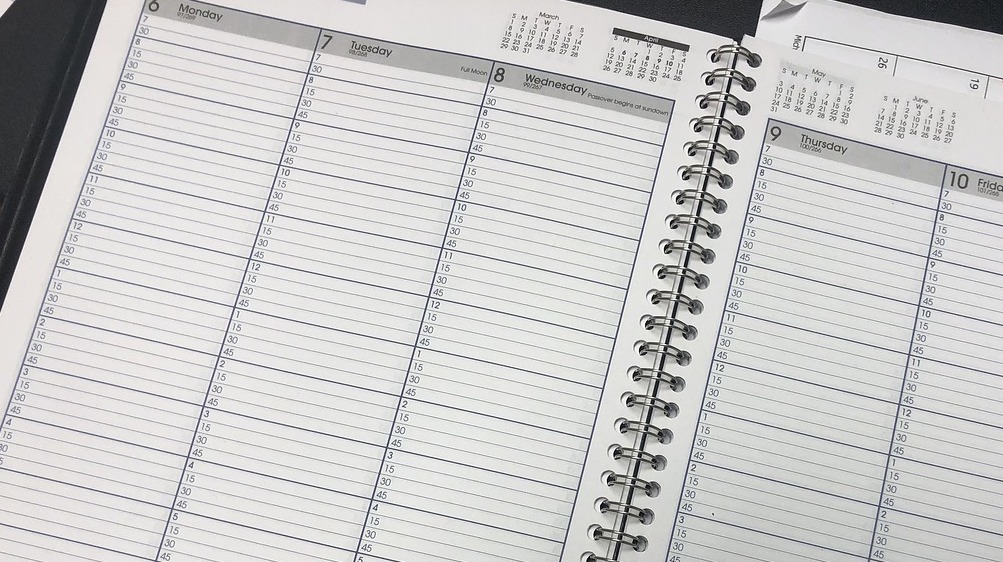 Weekly Calendar by zzmmcgui on Pixabay (Trimmed)